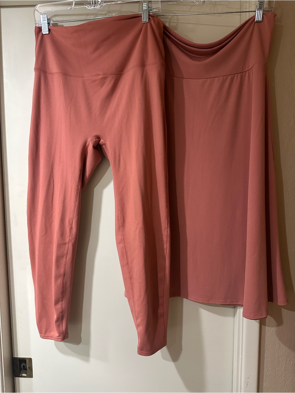 Zenana Women's High-Waist Leggings and Skirt Set - Dusty Rose
